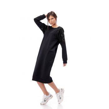 rochie neagra din tricot