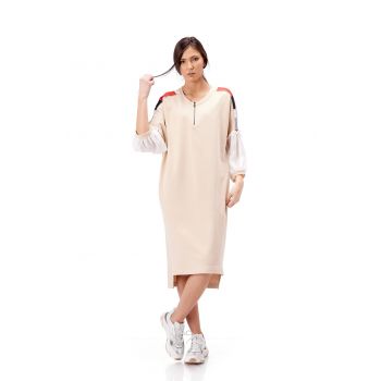 rochie dama bej din tricot cu maneci incretite din voal