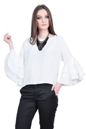 bluza alba de dama cu volane la maneci D2511 RVL