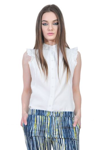 camasa alba de dama fara maneci D2550
