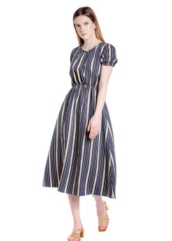 Rochie in bleumarin dungi