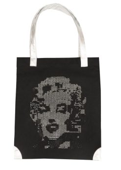 Geanta neagra  Marilyn Monroe
